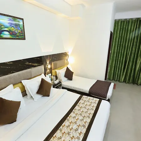 Hotel Popular Suites Delhi Airport